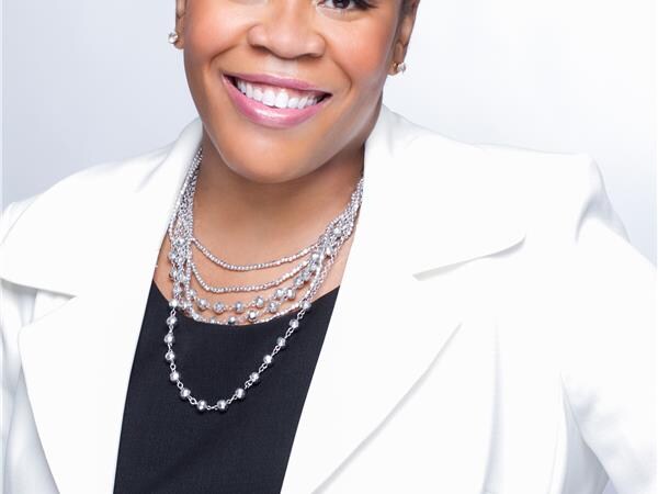 Artwork for podcast Wealthy Sistas Radio