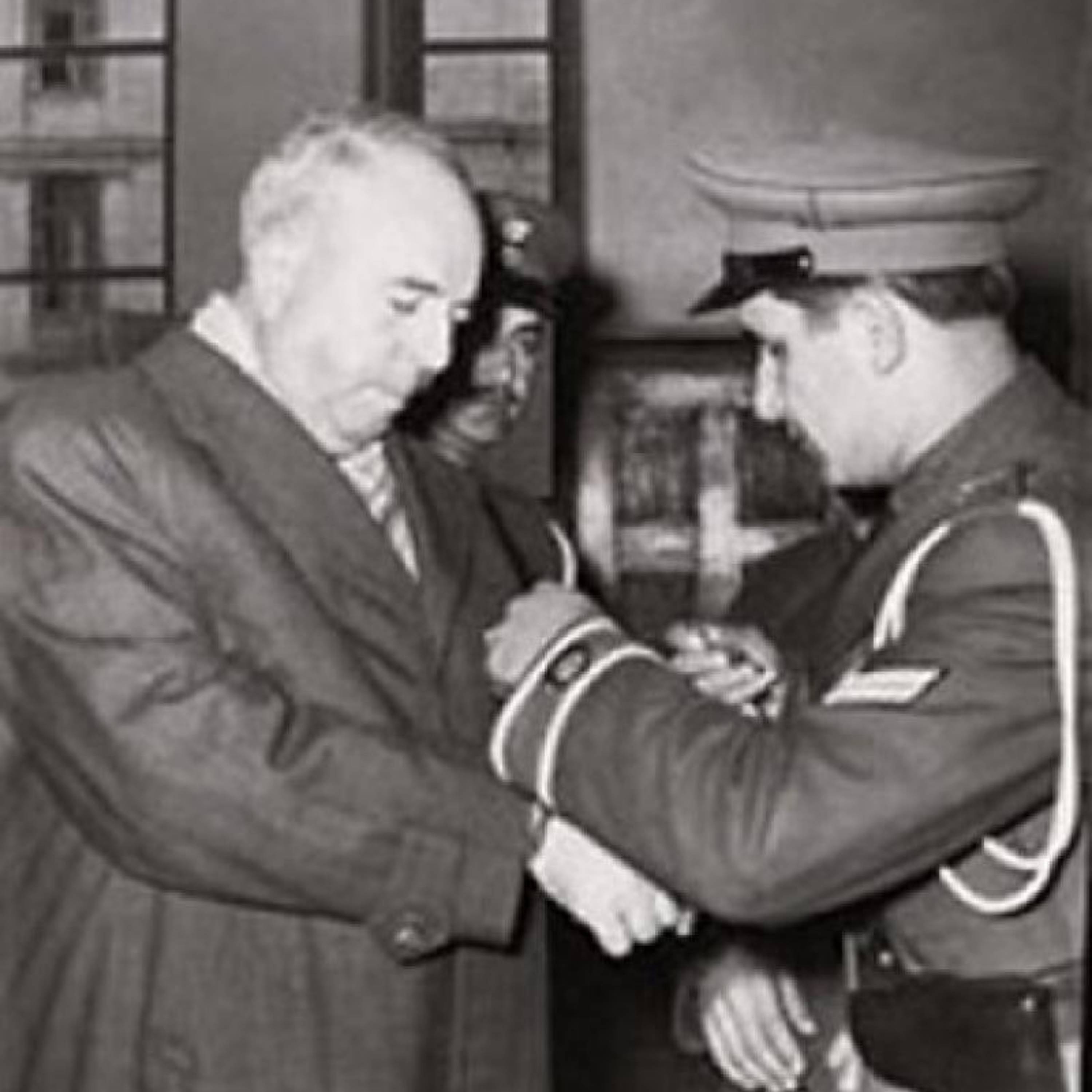 Ανεξιχνίαστες υποθέσεις-Μαξ Μέρτεν ο σφαγέας της Θεσσαλονίκης- Οι μαυραγορίτες στην Κατοχή. episode artwork