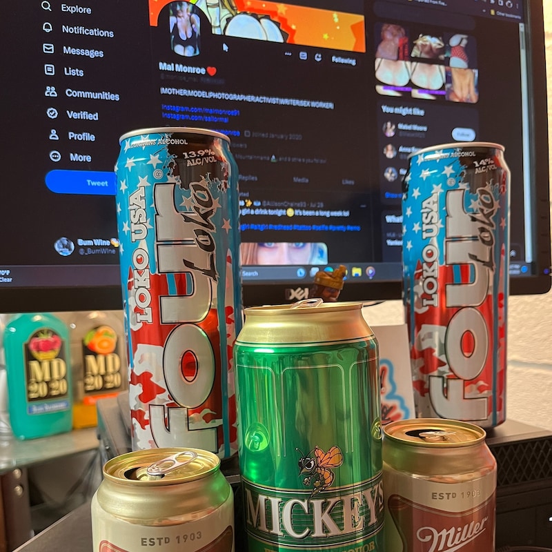 Artwork for podcast Bumming with Bobcat