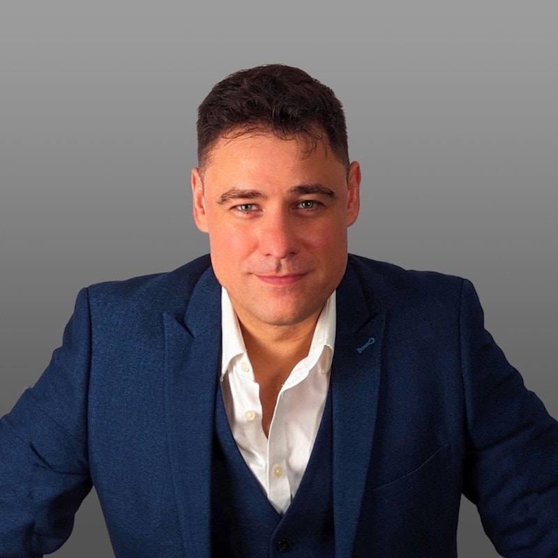 Artwork for podcast Let's talk Transformation : The business leaders podcast