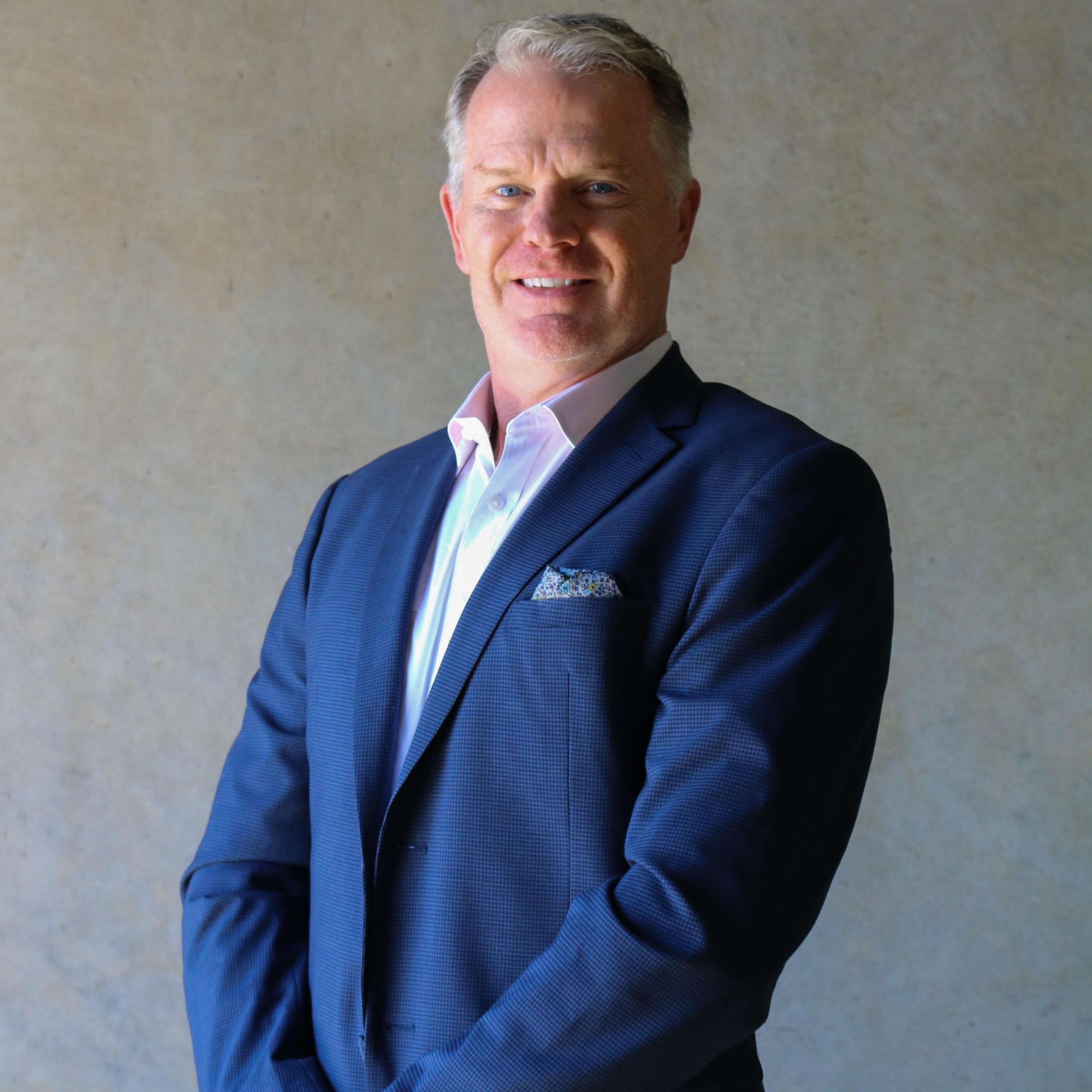 #121 Transforming the human experience of security with Peter Evans episode artwork