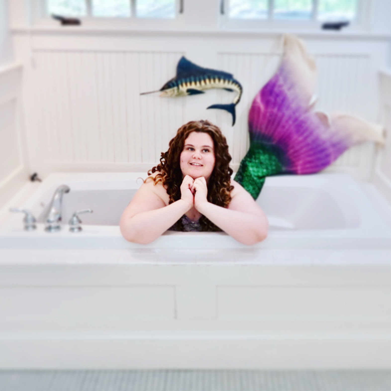 Artwork for podcast Fat Mermaids Make Waves