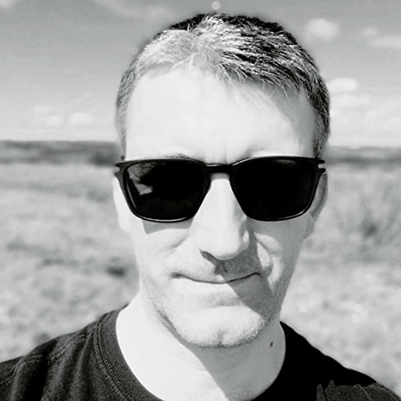 Author Interview: Tim Hardie (HALL OF BONES) episode artwork