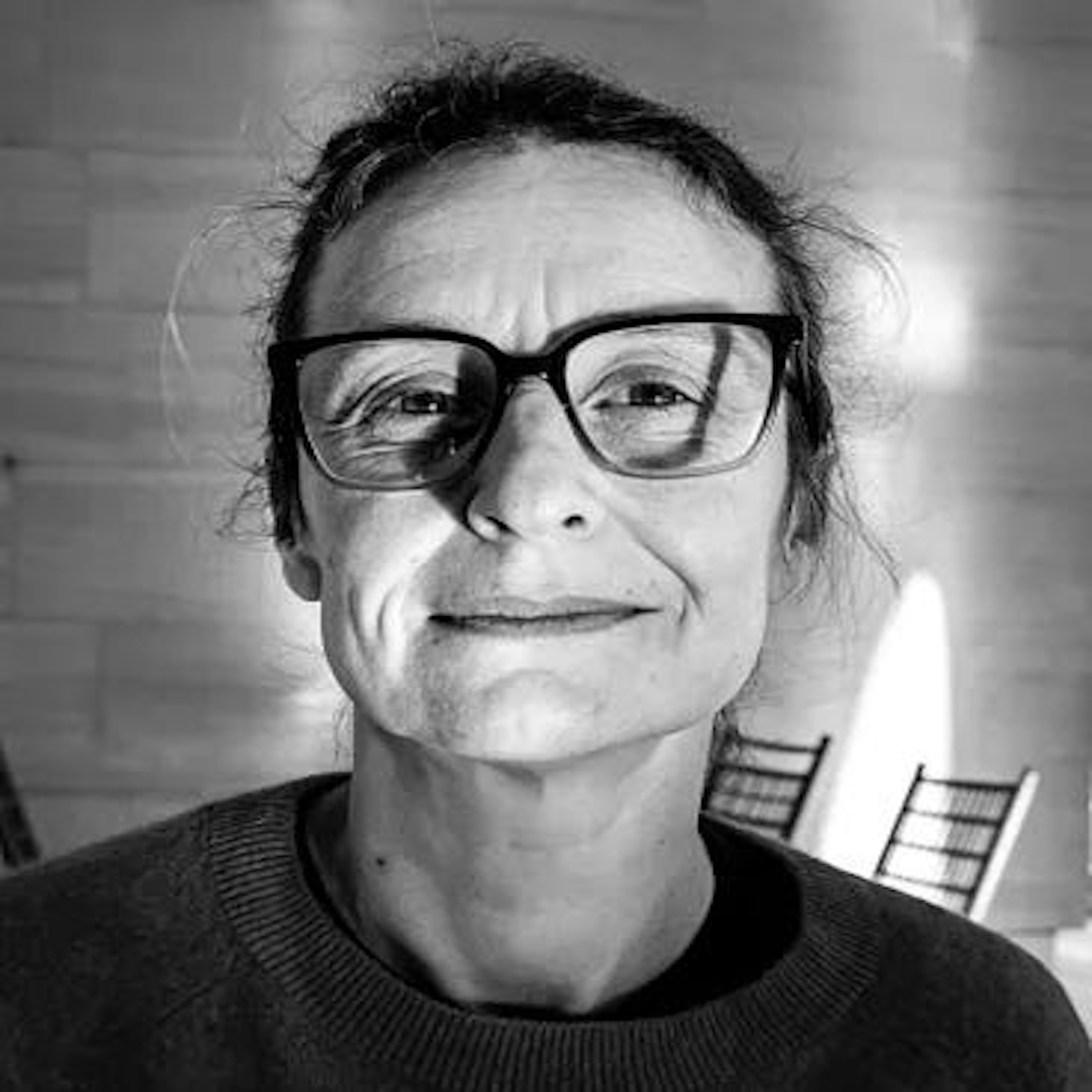 Seeing Bosnia Through Fresh Eyes with Jennie Blythe episode artwork