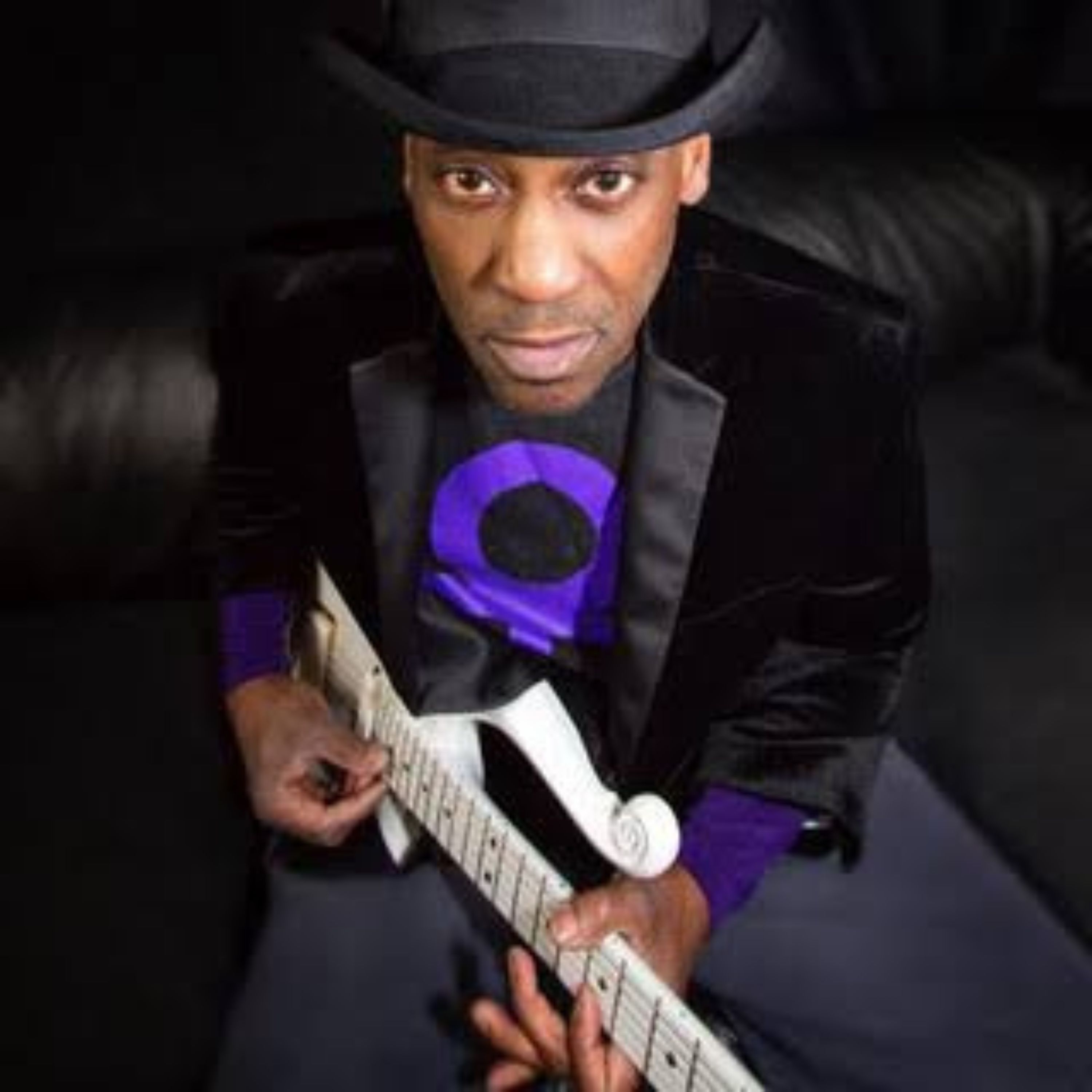 Musicians Reveal with Joe Kelley