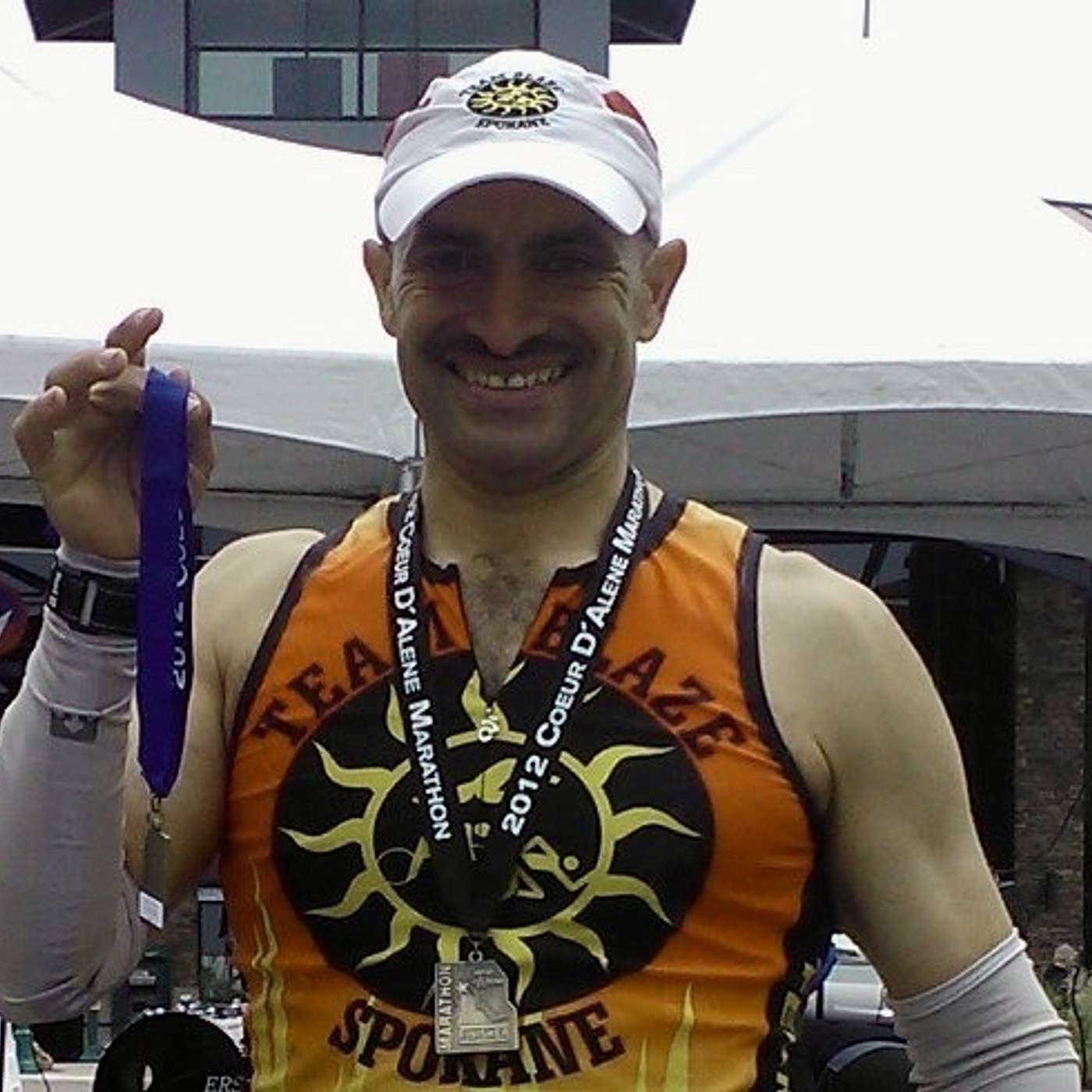 Harnessing Marathon Training for Deeper Relationships and Self-Understanding - Victor Vizcaino episode artwork