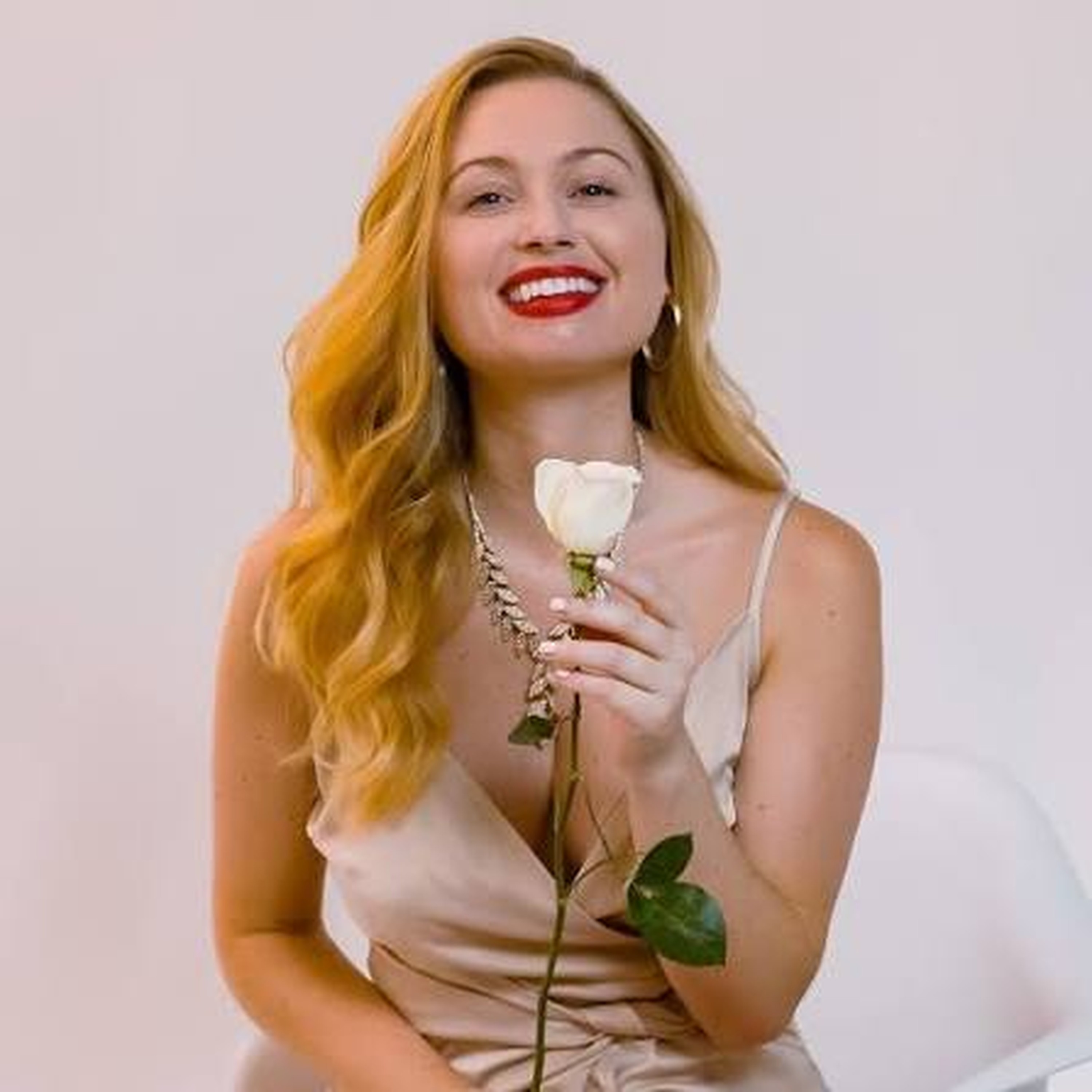 Relationship Expert Taylor Carr Breaks Down OFF CAMPUS: The Dating Lessons Everyone Missed episode artwork