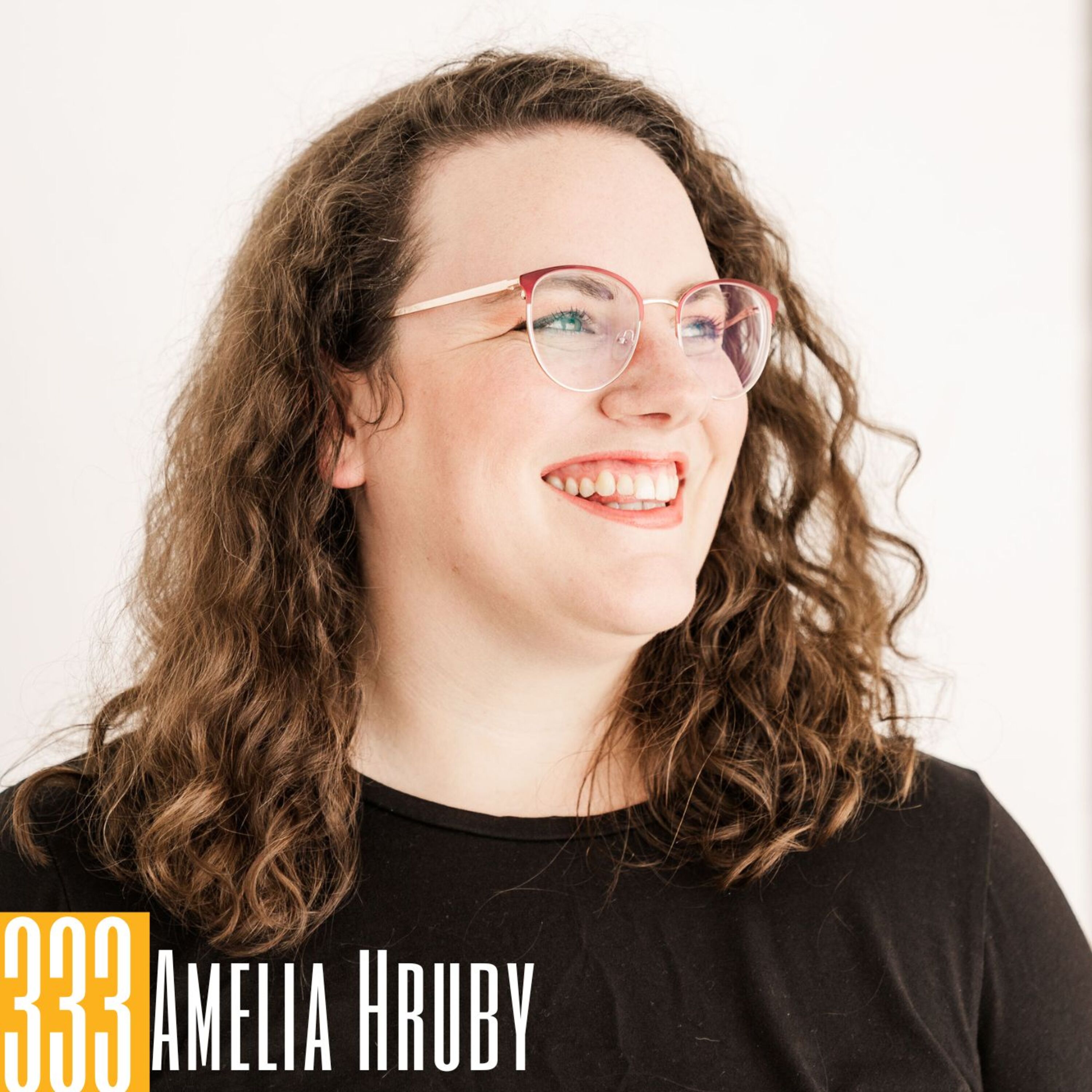 333 Amelia Hruby - Living Off the Grid: Inspiring Transition from Urban to Rural Life