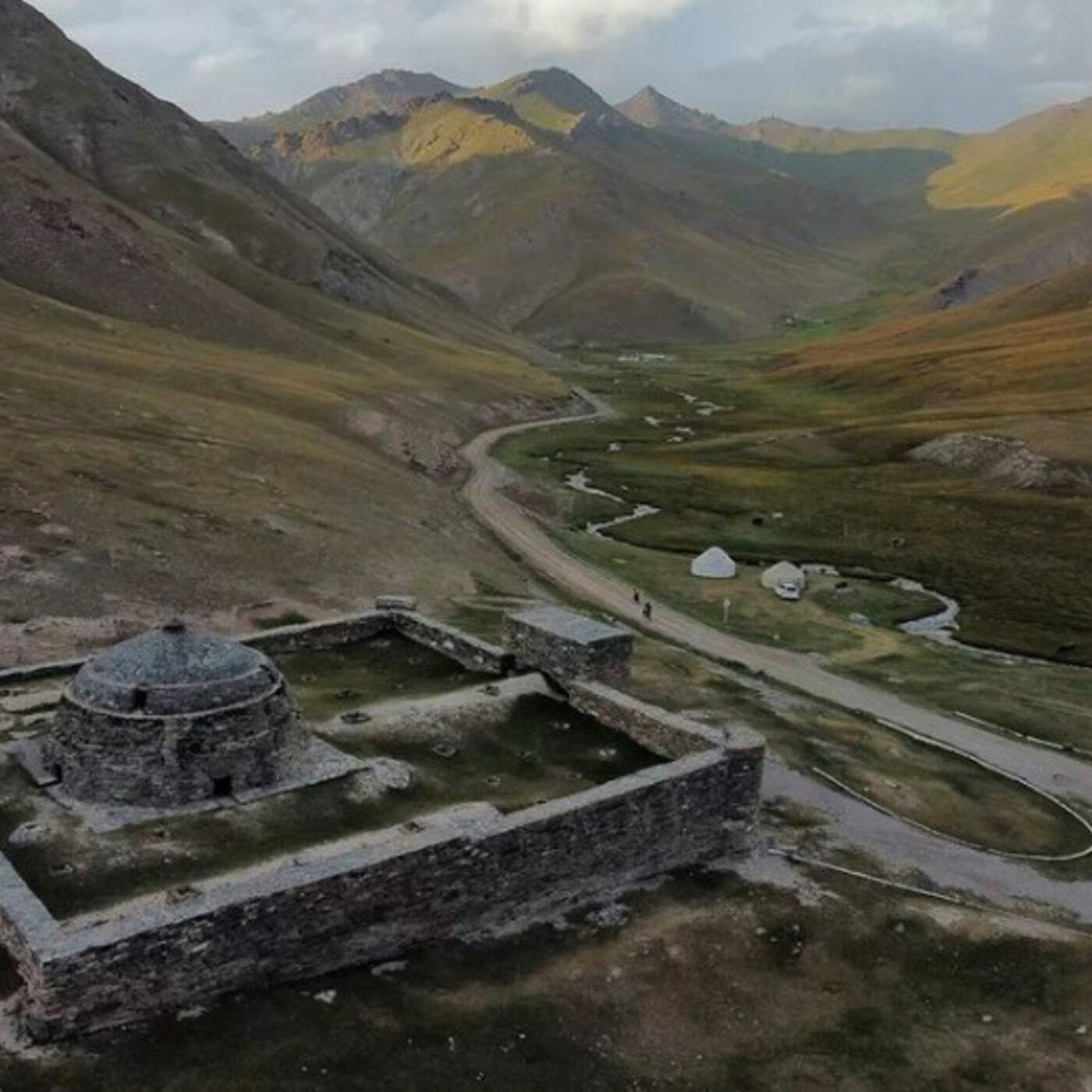 Silk Road Mountain Race: Riding the Toughest Mountain Bike Race in the World with Extreme Bikepacker Cat Jaffee