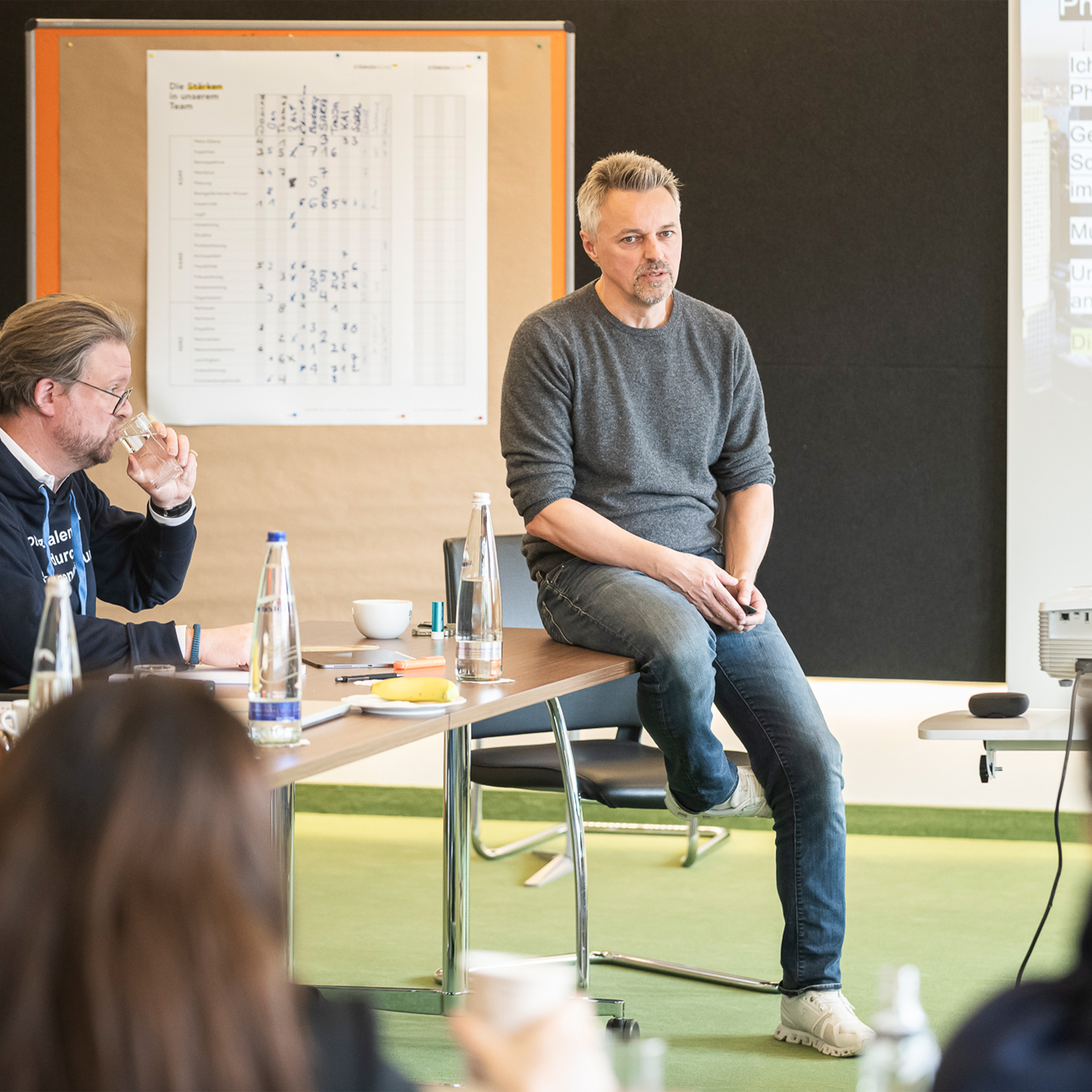 Markenaufbau mit Jens Schlangenotto - Personal Branding für Experten und Unternehmen: #077 - Wie du Kunden gewinnst, ohne zu schreien. Der blaue Ozean.