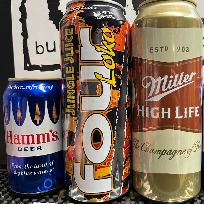 Artwork for podcast Bumming with Bobcat