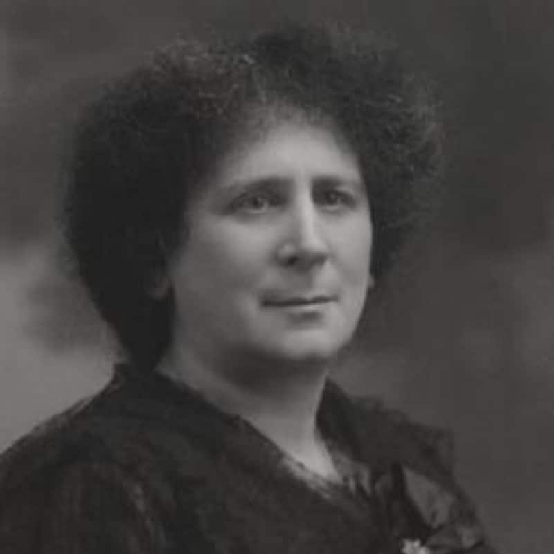 Artwork for podcast She Builds Podcast