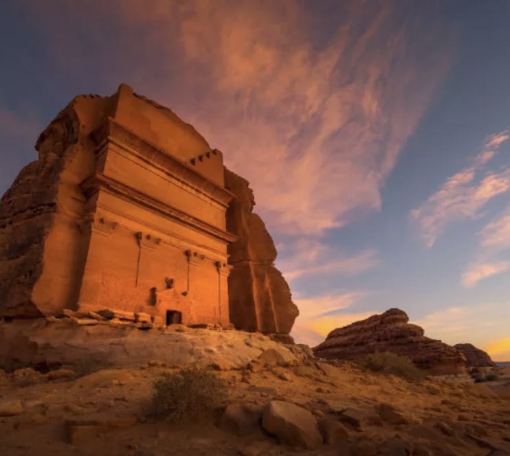 IMMERSION: The Elements of AlUla: Arabia’s Lost City and the Heritage of Earth