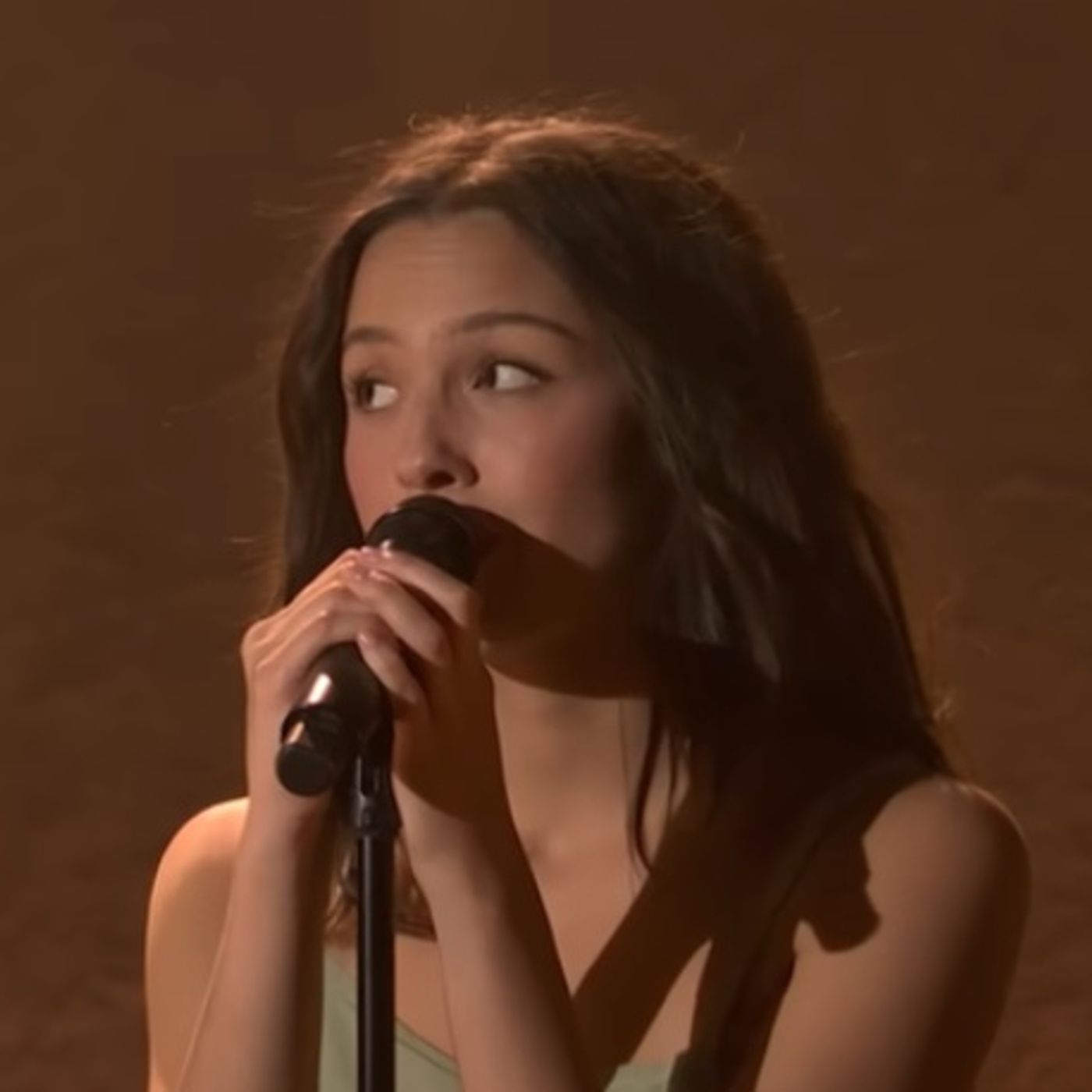 Drop Dead - Olivia Rodrigo (Live on the SNL - Saturday Night Live) episode artwork