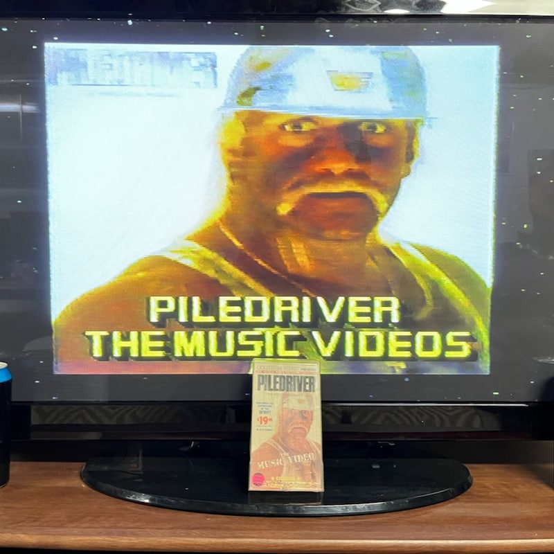 Artwork for podcast Bumming with Bobcat