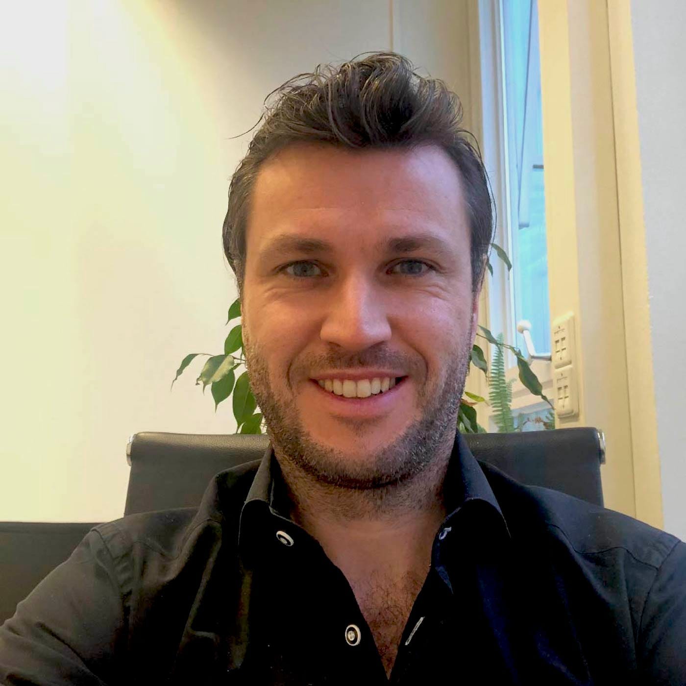 Travelling Differently with Hubert Nijmeijer