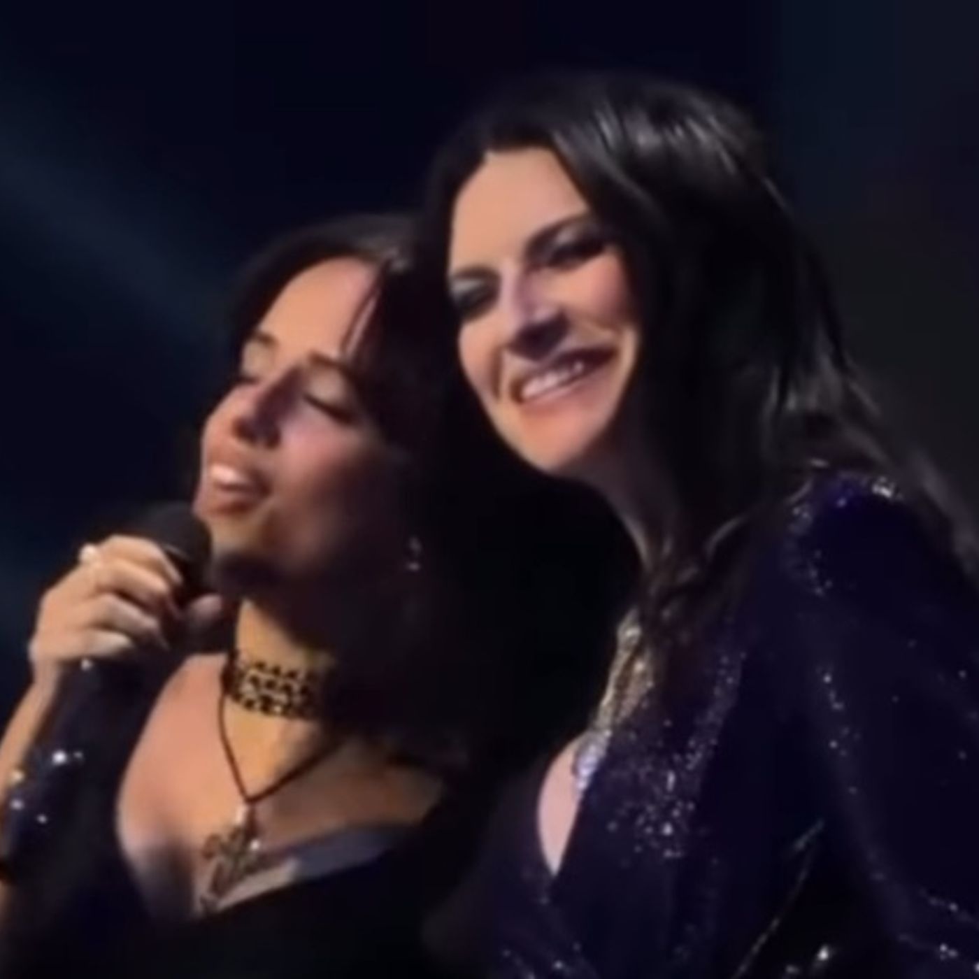 Víveme - Camila Cabello & Laura Pausini (Live in Miami) episode artwork