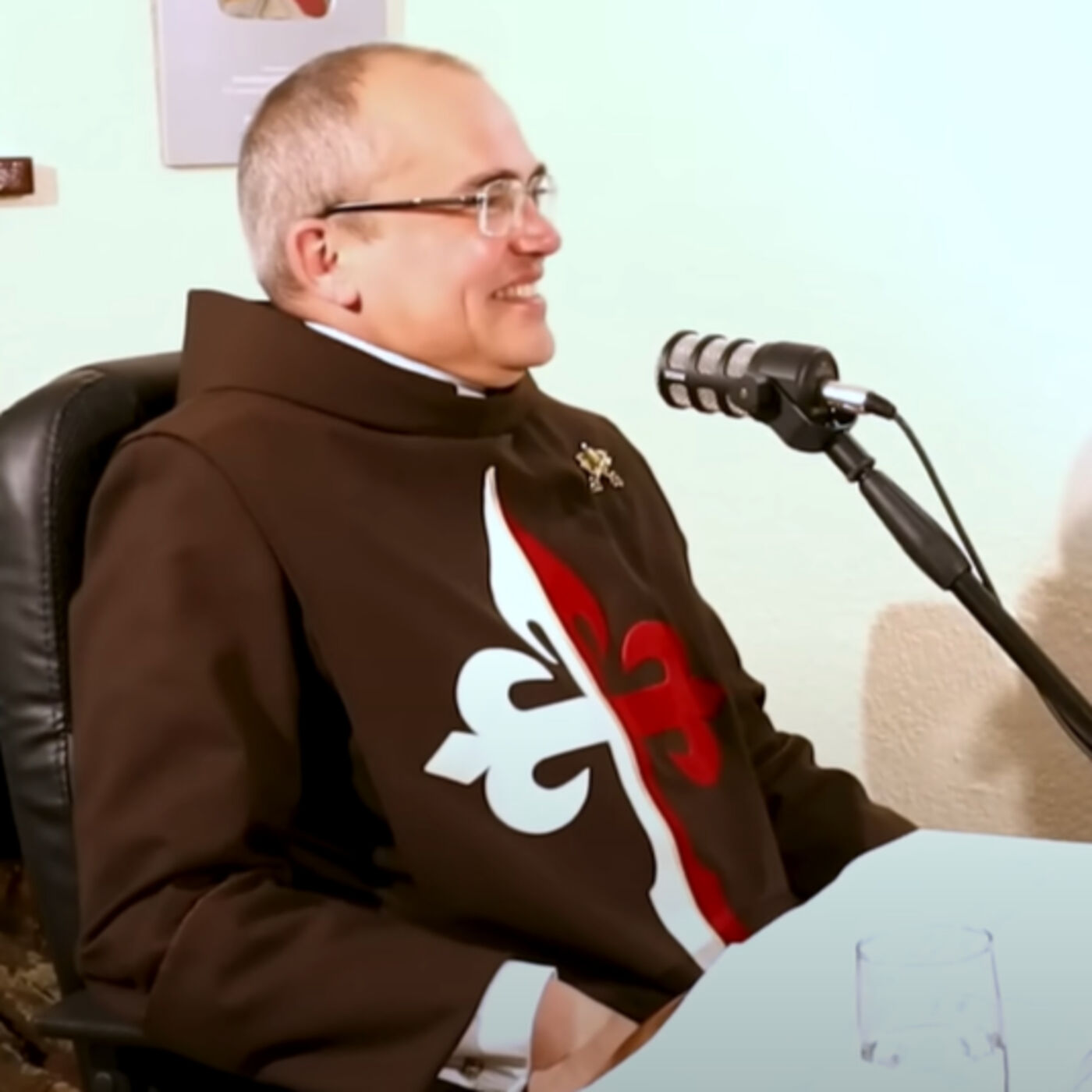 La Maternidad Divina | MARÍA REINA, el Podcast de los consagrados episode artwork