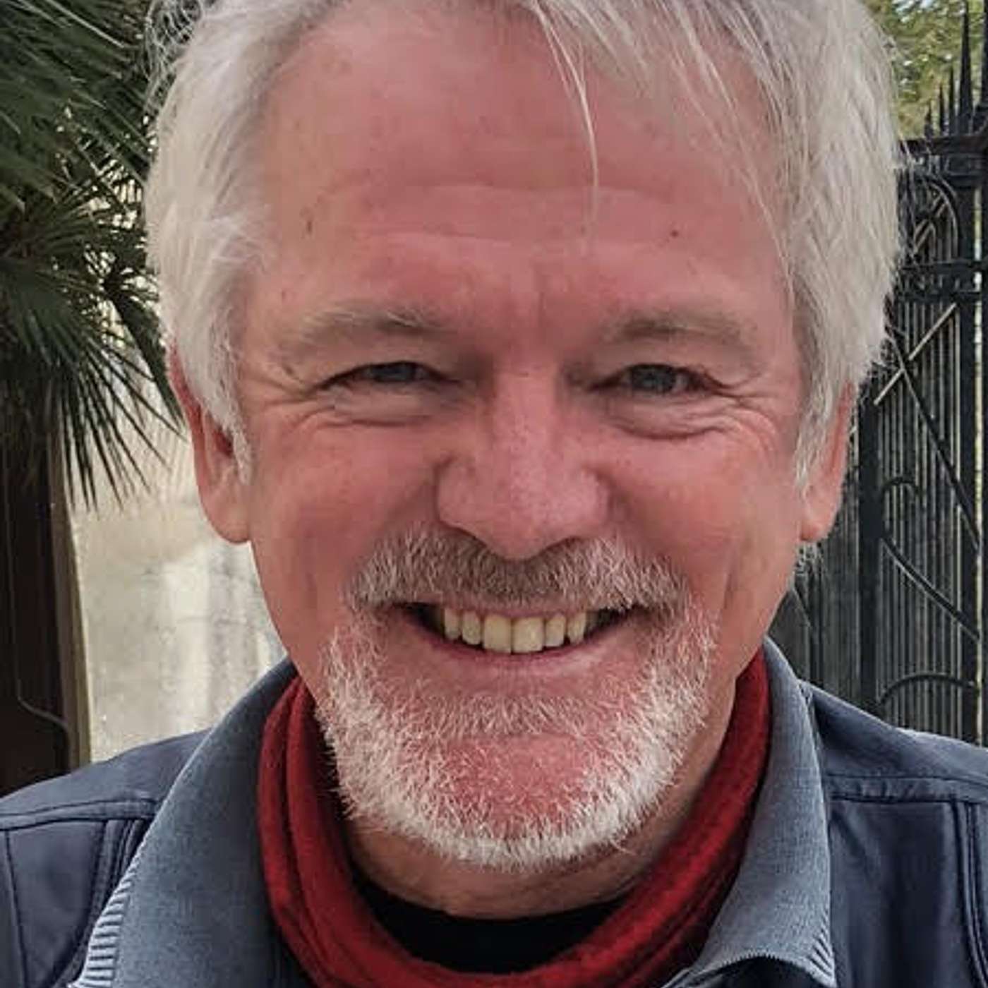 Harnessing Deep Walking for Healing and Mindfulness - Reino Gevers episode artwork