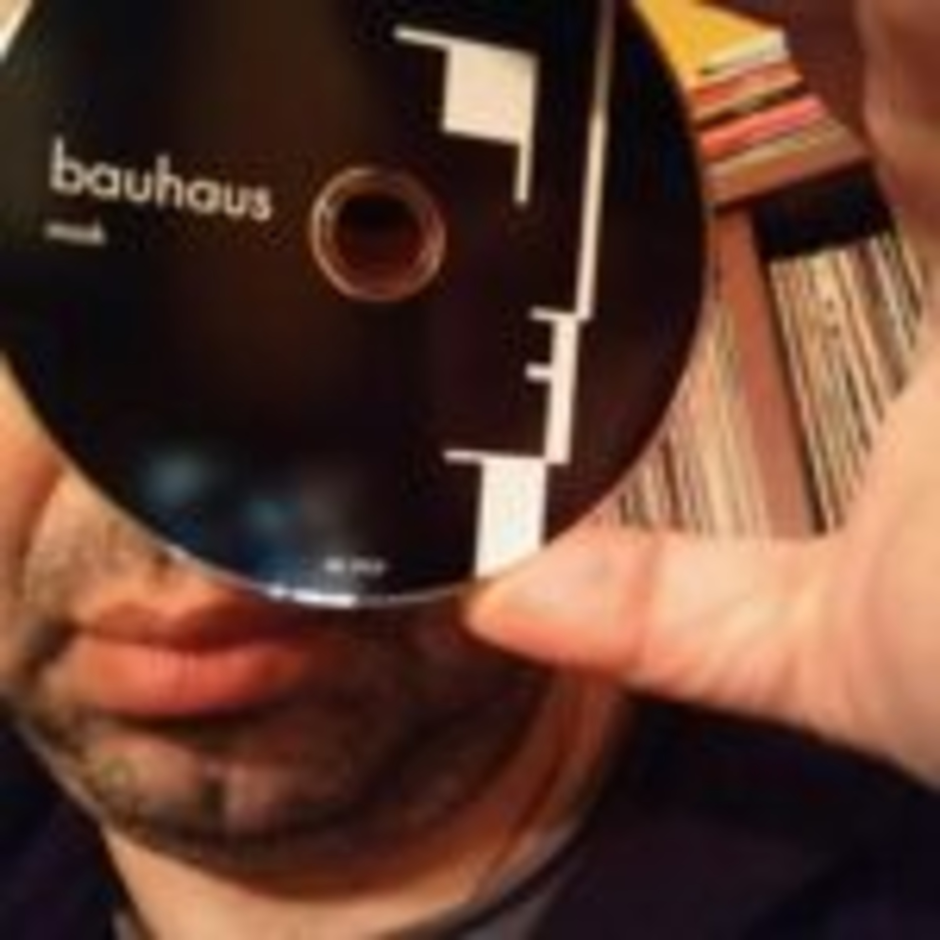 ΑΠΟΣΤΟΛΟΣ ΒΑΡΝΑΣ  18/05/26 (IAN CURTIS) episode artwork