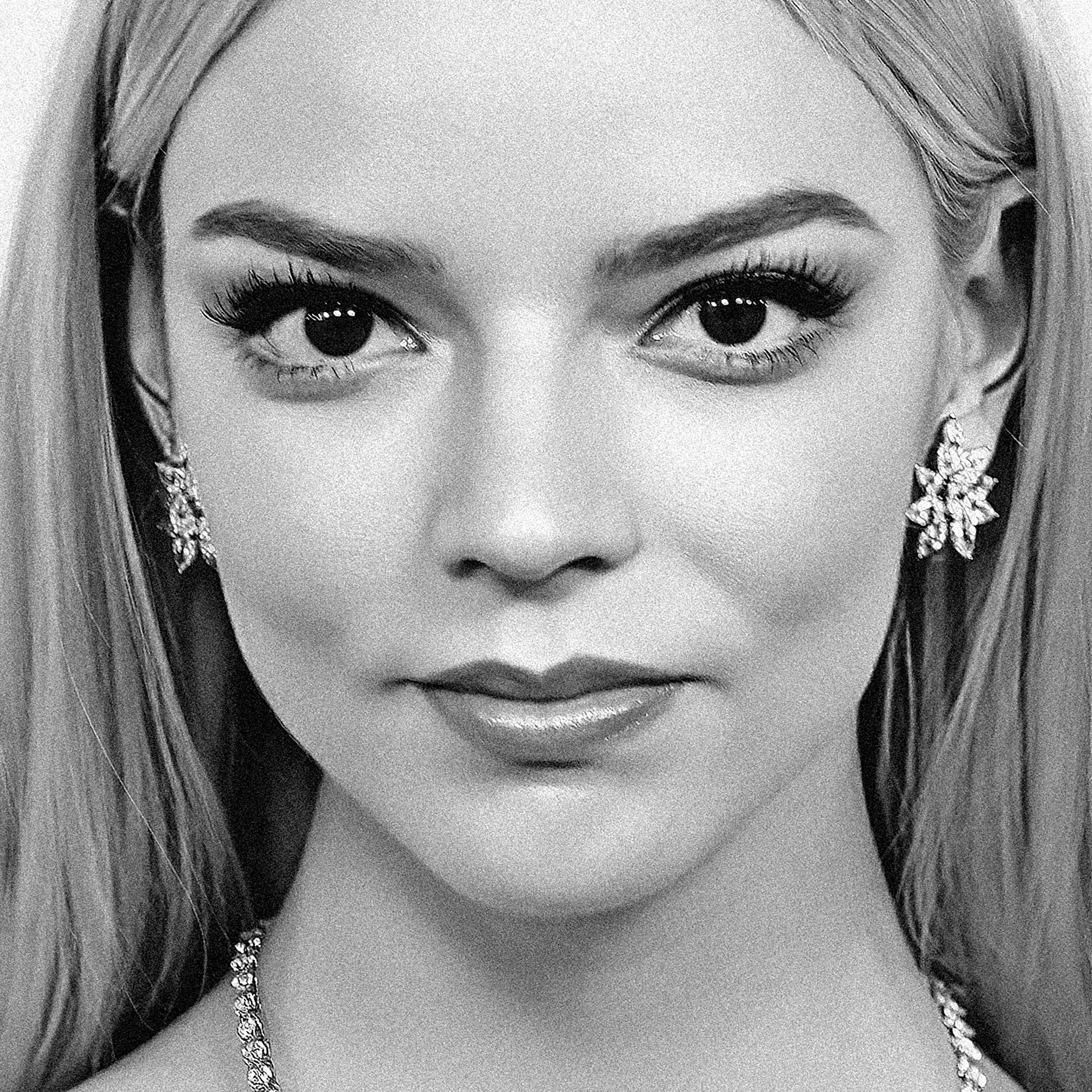 1149 / szélesszájú nők, gyökerestől felforduló élet, Anya Taylor-Joy