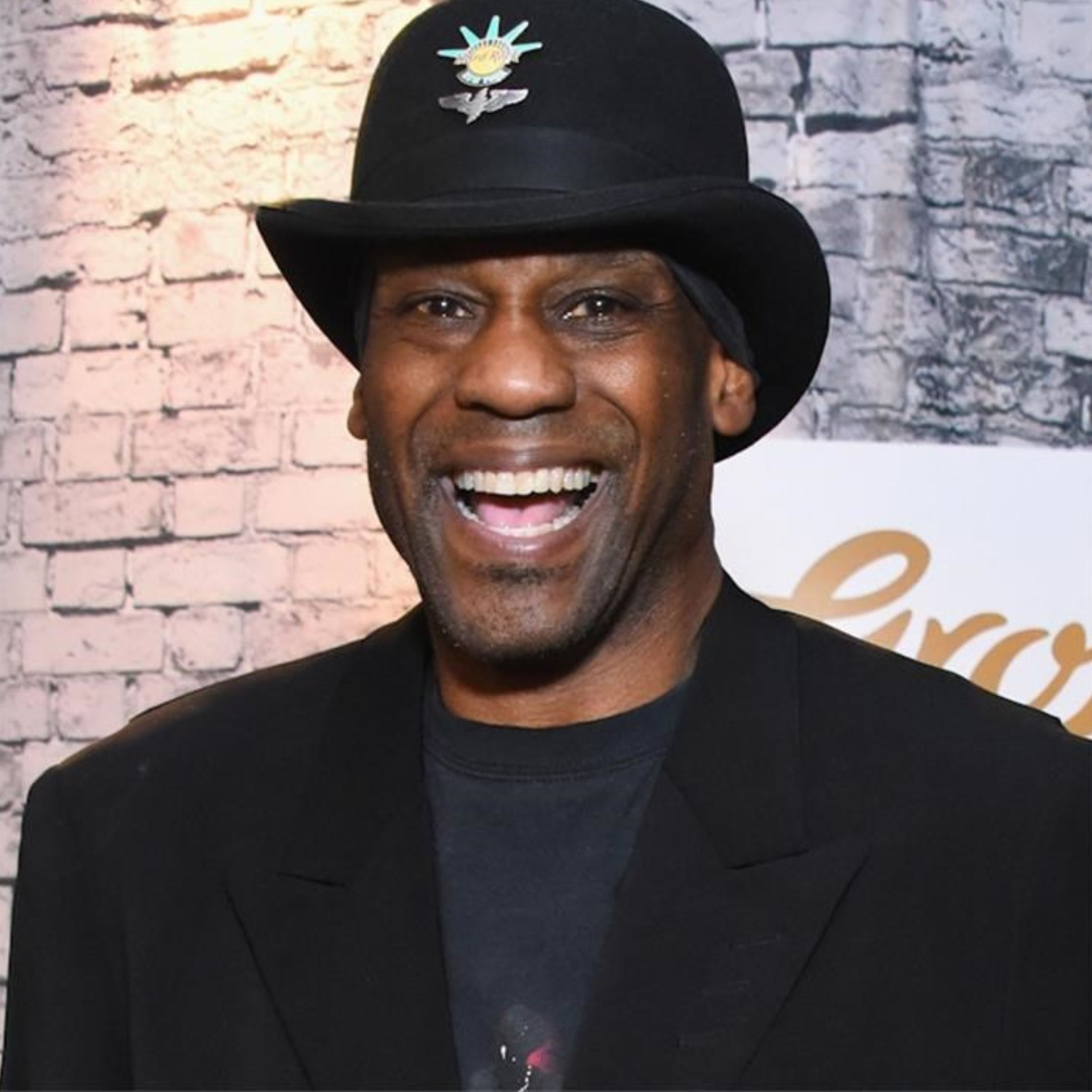 Musicians Reveal with Joe Kelley